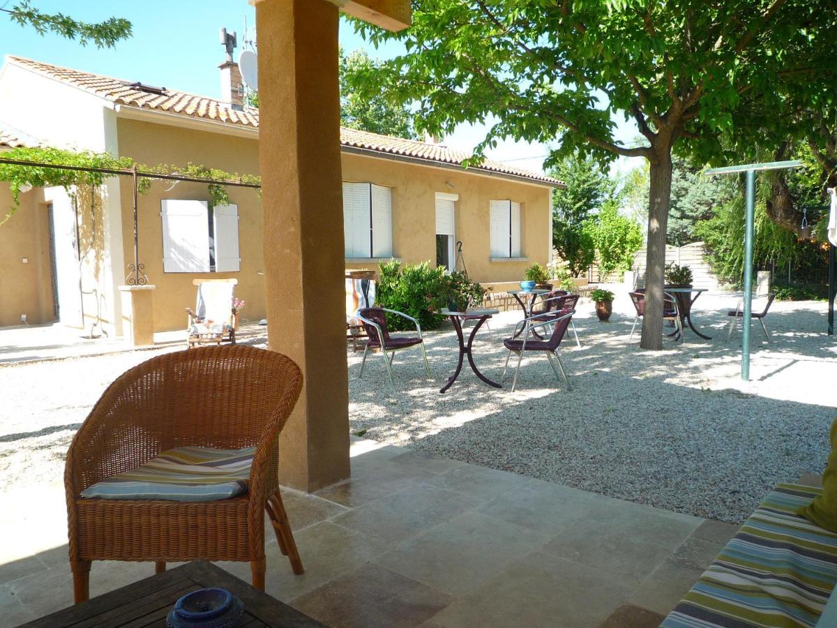 Bed and Breakfast L'Atelier Des Coudelieres Le Thor Exterior foto