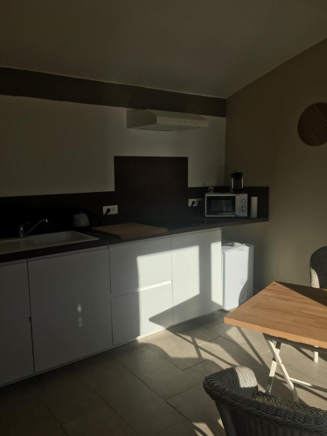 Bed and Breakfast L'Atelier Des Coudelieres Le Thor Exterior foto